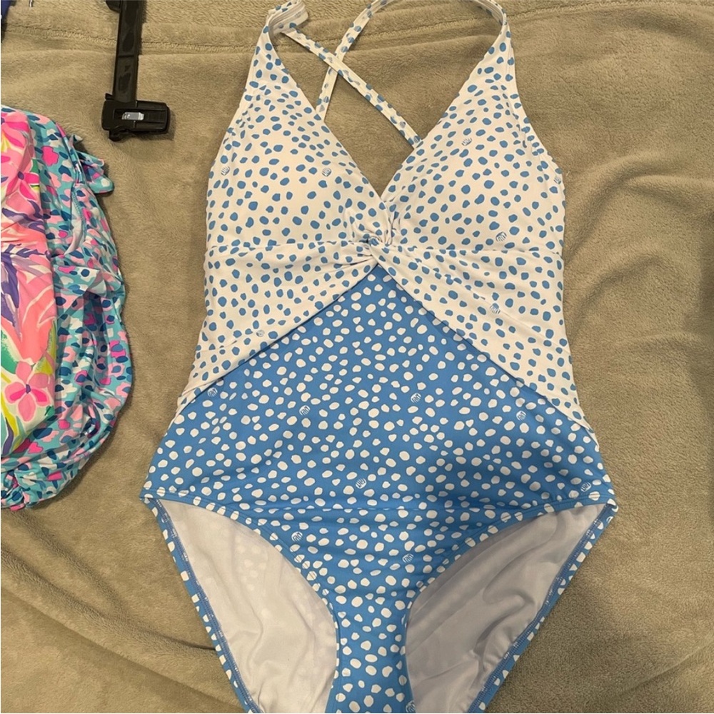 Lilly Pulitzer Blue and White One Piece Swimsuit with Polka Dot Design size 12